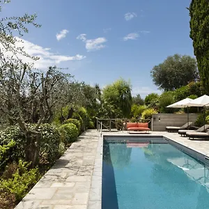 https://locanda-al-colle.it-tuscanyhotel.com